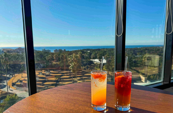 스타벅스 그랜드조선제주점에서 판매하는 칵테일 음료의 모습. [사진=스타벅스]