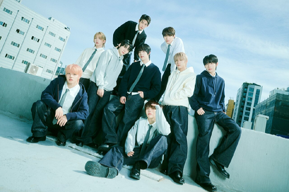 아홉 단체 이미지. [사진=F&F엔터테인먼트]