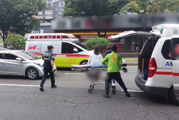 전국체전 하프마라톤 경기 도중 차량이 마라톤 코스 통제구간에 난입해 선수가 차량에 치이는 사고가 발생했다. [사진=독자제공/연합뉴스]