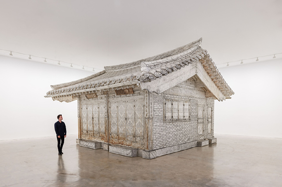 서도호, Rubbing/Loving Project: Seoul Home, 2013-2022. Installation view at Museum of Contemporary Art Australia, Sydney, Australia. [사진=© Do Ho Suh. Photography by Sebastian Mrugalski]