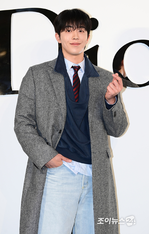 배우 남주혁이 7일 오후 서울 성동구 성수동에서 열린 디올 포토콜 행사에 참석하고 있다. [사진=정소희 기자]