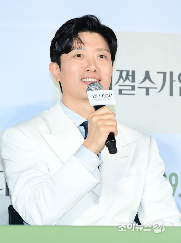 배우 박희순이 22일 오후 서울 CGV 용산아이파크몰에서 열린 영화 '어쩔수가 없다' (감독 박찬욱) 언론시사회에 참석하고 있다. [사진=정소희 기자]