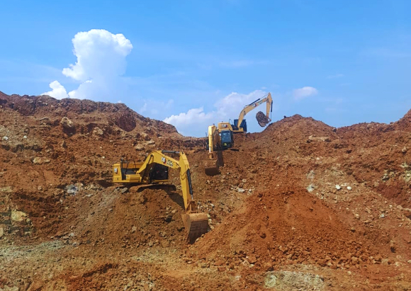 인도네시아 술라웨시지역 니켈 광산 시추탐사 작업 모습. [사진=STX]