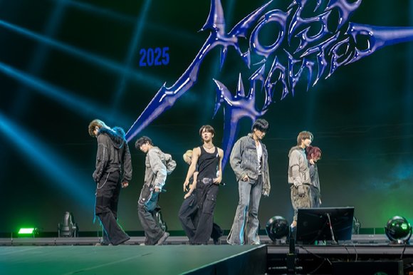  모스트 원티드) 북미 공연 오프닝 아티스트로 활약하고 있다. [사진=MICHAEL H KIM]