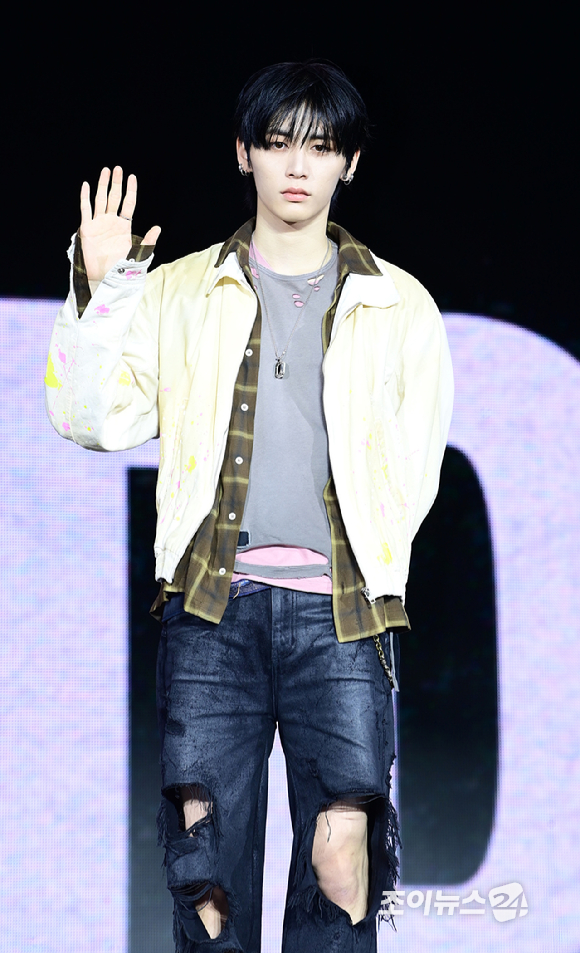 그룹 보이넥스트도어 태산이 20일 오후 서울 강서구 KBS아레나에서 열린 보이넥스트도어(BOYNEXTDOOR) 새 앨범 '디 액션'(The Action) 쇼케이스에 참석하고 있다. [사진=정소희 기자]