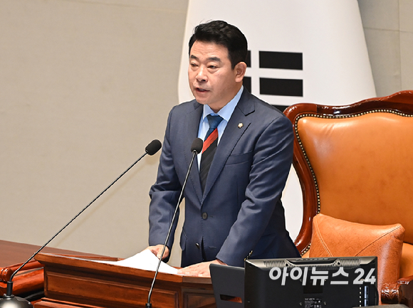 박정 예결특위 위원장이 7일 오전 서울 여의도 국회에서 열린 예산결산특별위원회 전체회의에서 발언하고 있다. [사진=곽영래 기자]