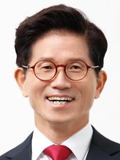 윤석열 대통령이 29일 사회부총리 겸 교육부 장관에 대한 인선을 발표했다. 사진은 이주호 전 교육과학기술부 장관. 2022.09.29. [사진=대통령실]