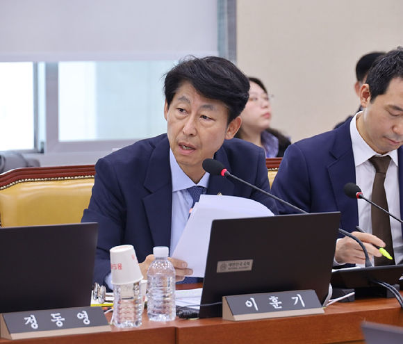 국회 과학기술정보방송통신위원회 소속 이훈기 더불어민주당 의원. [사진=이훈기 의원실]