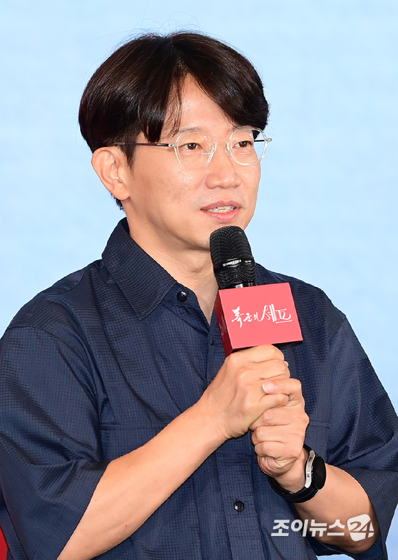 배우 이채민과 임윤아가 19일 오후 서울 구로구 더 세인트에서 열린 tvN 새 토일드라마 '폭군의 셰프' 제작발표회에 참석하고 있다. [사진=정소희 기자]