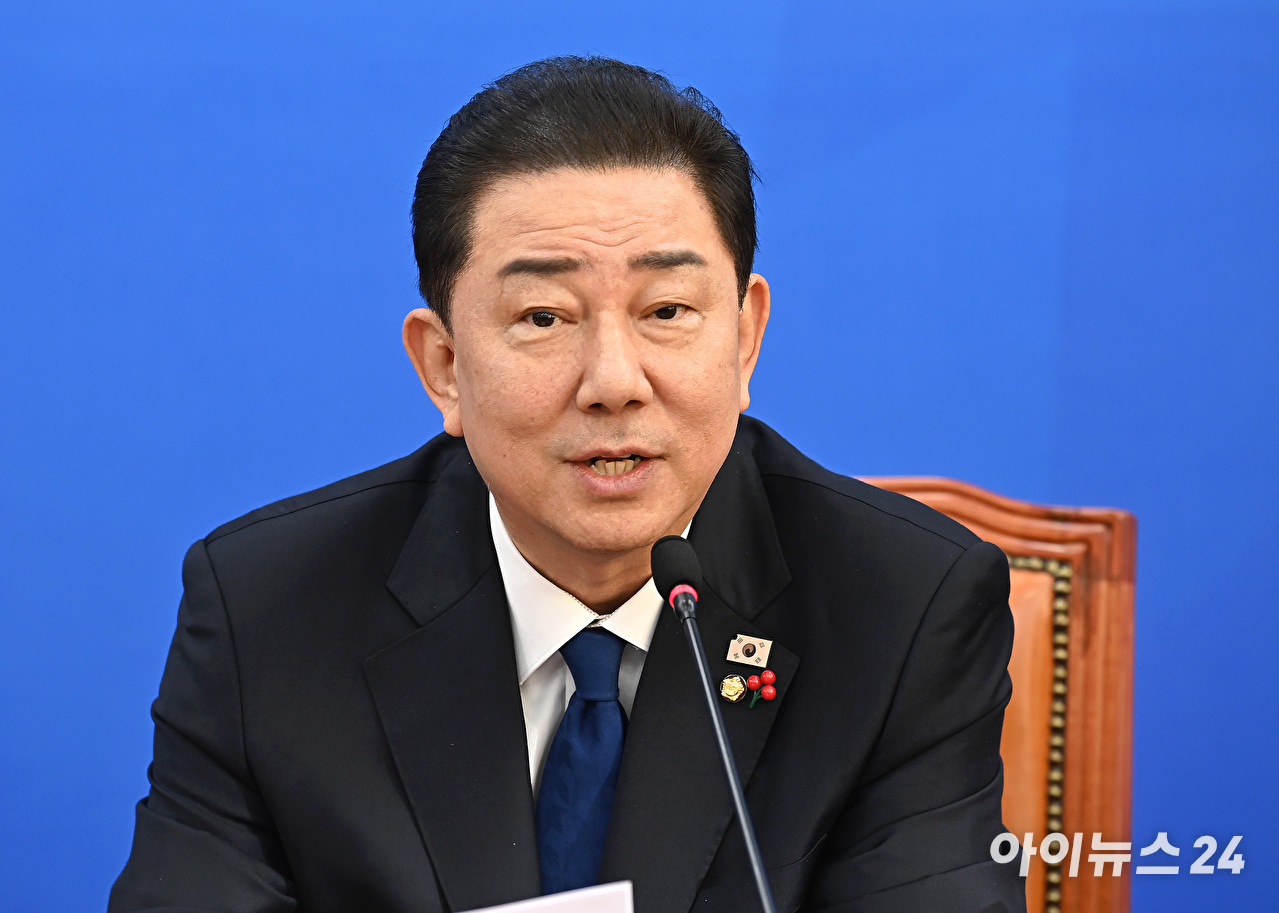 김병기 더불어민주당 원내대표가 9일 서울 여의도 국회에서 열린 원내대책회의에서 발언하고 있다. [사진=곽영래 기자]