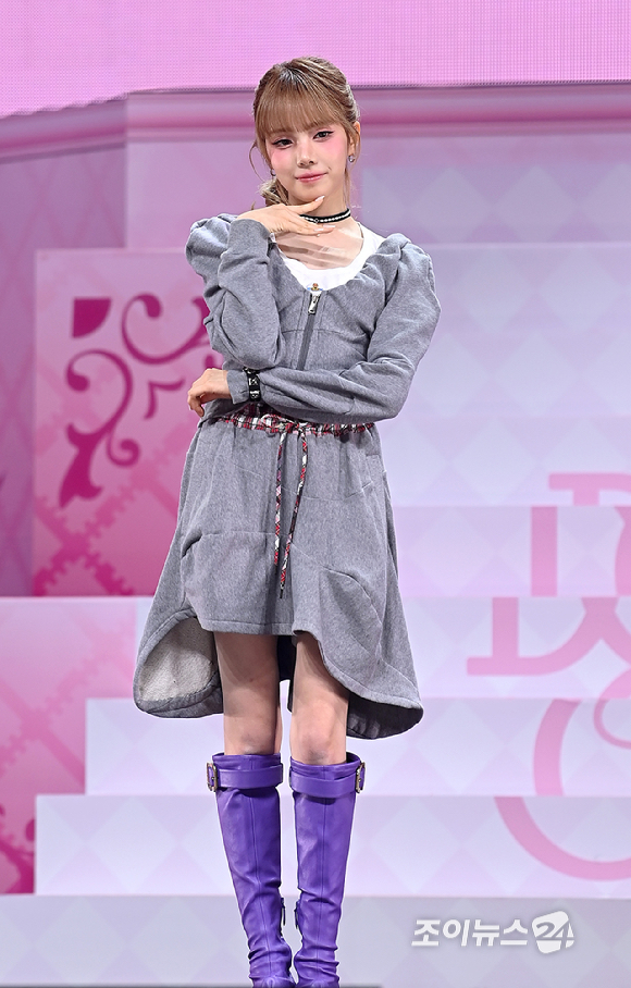 걸그룹 Baby DONT Cry(베이비돈크라이) 미아가 24일 오후 서울 용산구 블루스퀘어에서 열린 첫 미니 앨범 'AFTER CRY'(애프터 크라이) 컴백 쇼케이스에서 포토타임을 갖고 있다. [사진=곽영래 기자]