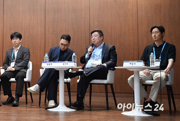 '제6회 아이뉴스24 금융정책포럼'이 '디지털자산기본법 이후, 한국 가상자산 시장의 새로운 질서'를 주제로 18일 서울 중구 은행회관 국제회의실에서 열렸다. 김기석 비트플래닛 부대표가 패널토론에 참석해 발언하고 있다. [사진=곽영래 기자]