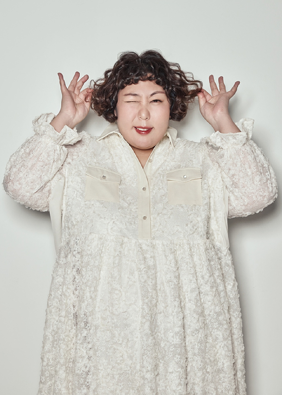 신기루 프로필 [사진=SM C&C]