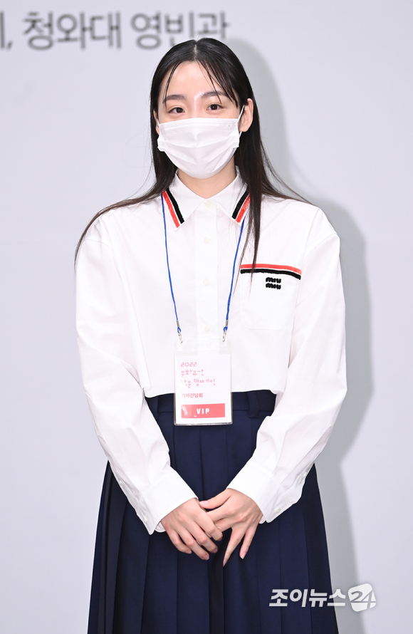 배우 김민하가 14일 오전 서울 청와대 영빈관에서 열린 '2022 문화유산 방문 캠페인' 기자간담회에 홍보대사로 참석하고 있다. [사진=정소희 기자]