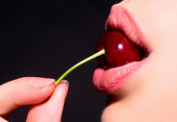 과일&middot;코코아&middot;차 등에 포함된 '플라보노이드'가 기분과 정신 건강을 개선하는 데 도움을 줄 수 있다는 연구 결과가 나왔다. 사진은 본 기사 내용과 무관. [사진=Freepik]