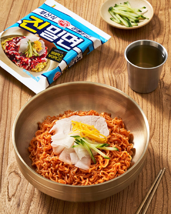 팔도비빔면 더 블루. [사진=팔도]