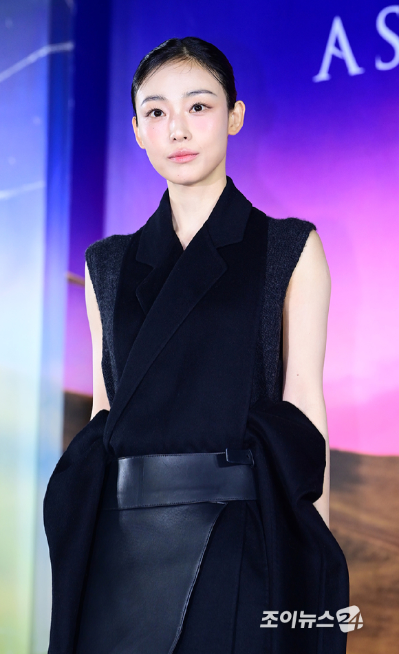 (왼쪽부터)이무생-전소니-이정림 감독-이유미-장승가 5일 오전 서울 용산구 CGV용산아이파크몰에서 열린 넷플릭스 시리즈 '당신이 죽였다' 제작발표회에 참석하고 있다. [사진=정소희 기자]