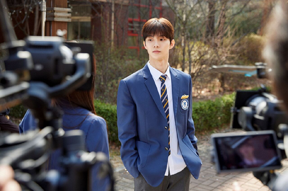 '최애데뷔' 더보이즈 큐 [사진=MBC PLUS ]