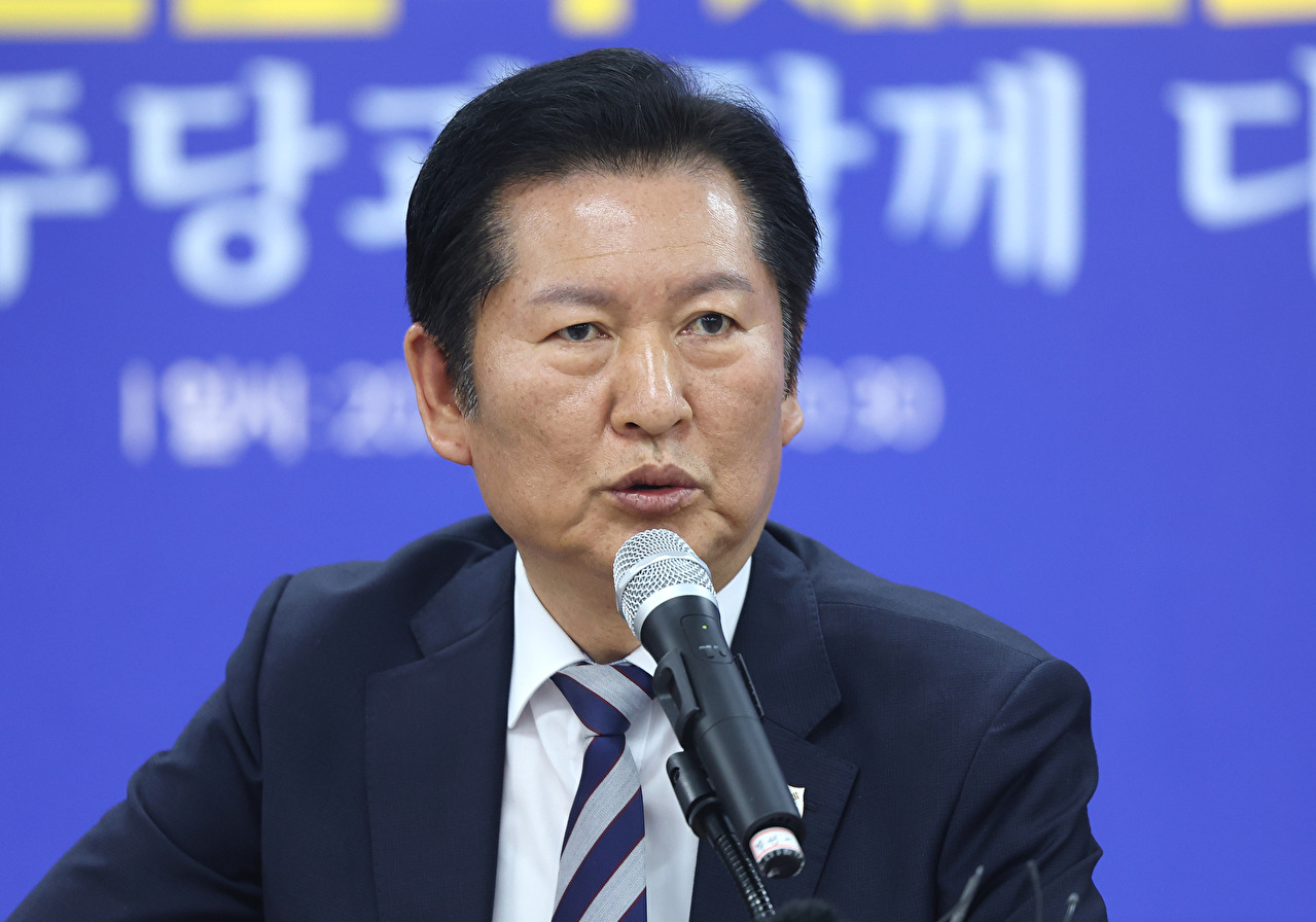 더불어민주당 정청래 대표가 9일 오전 경남 창원시 의창구 더불어민주당 경남도당에서 열린 '경남 현장 최고위원회의'에서 발언하고 있다. 2026.1.9 [사진=연합뉴스]