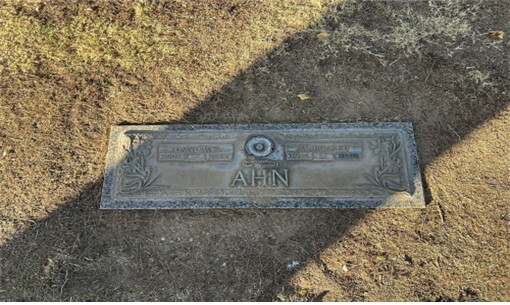 미국 선랜드 메모리얼 파크에 있는 안원생 지사 묘소. [사진=연합뉴스(국가보훈부 제공)]