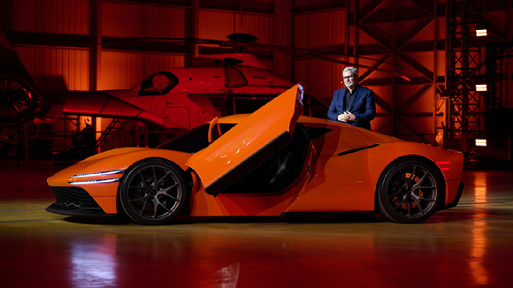 호세 무뇨스 현대차 대표이사 사장이 20일(현지시간) 프랑스 폴 리카르 서킷에서 열린 '마그마 월드 프리미어' 행사에서 발표하고 있다. [사진=현대자동차]