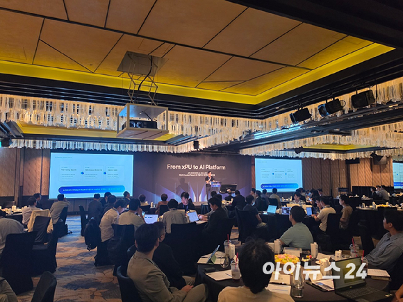 김명진 이노그리드 대표가 9일 오전 서울 포시즌스호텔에서 열린 '테크 비전 데이 2026'에서 발언하고 있다. [사진=윤소진 기자]