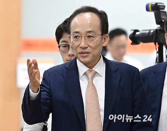 내란 중요임무 종사 혐의로 기소된 추경호 대구시장이 26일 서울 서초구 서울중앙지방법원에서 열린 11차 공판에 출석하고 있다. [사진=곽영래 기자]