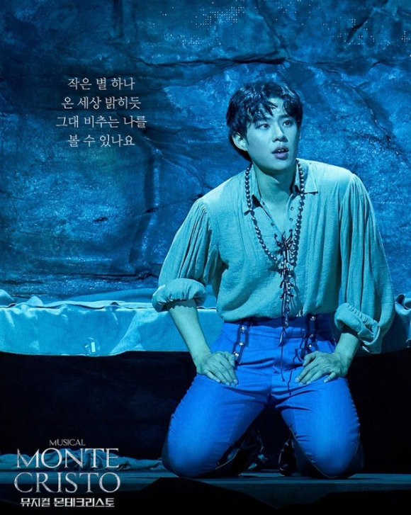 배우 김성철이 뮤지컬 '몬테크리스토'에서 에드몬드 단테스와 몬테크리스토 백작 역을 맡아 열연을 펼치고 있다. [사진=EMK뮤지컬]