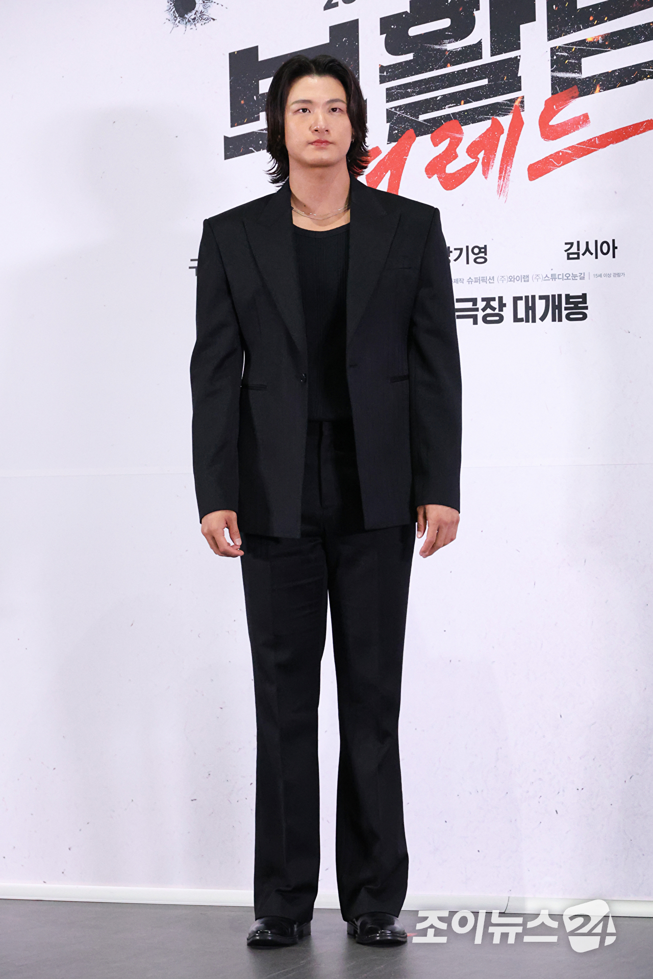 배우 신승호가 16일 오후 서울 송파구 롯데시네마 월드타워점에서 진행된 영화 '부활남: 더 레드'(감독 백종열) 언론시사회에 참석해 포즈를 취하고 있다. [사진=문수지 기자]