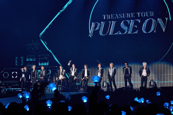 트레저, 교세라돔서 피날레⋯日 투어 30만 모았다