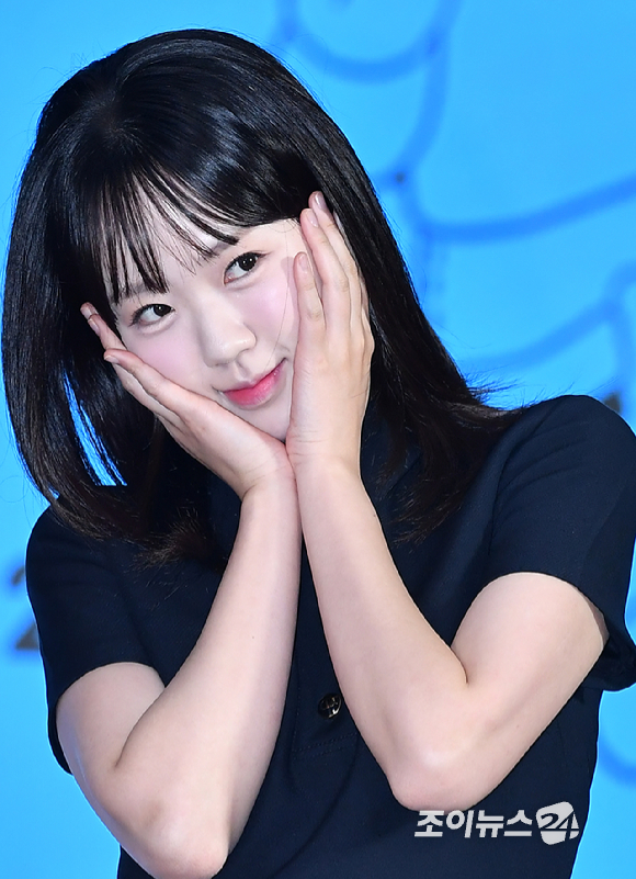 배우 지예은이 10일 오전 서울 영등포구 여의도동 KBS별관에서 진행된 KBS 2TV 새 예능프로그램 '크레이지 리치 코리안' 제작발표회에 참석해 포즈를 취하고 있다. [사진=문수지 기자]