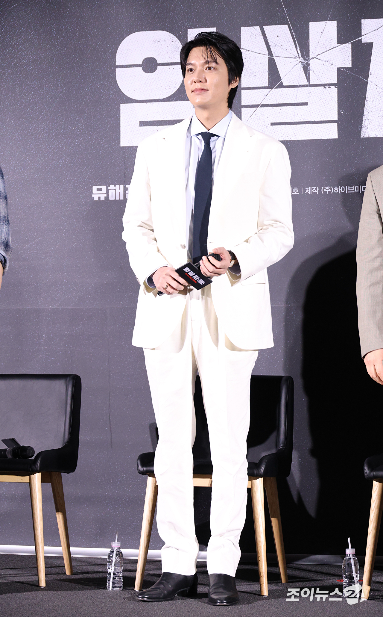 배우 이민호가 10일 오전 서울 용산구 CGV용산아이파크몰점에서 진행된 영화 '암살자(들)'(감독 허진호) 제작보고회에 참석하고 있다. [사진=문수지 기자]