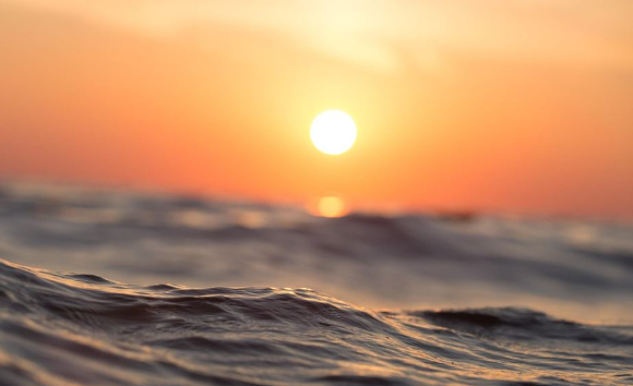 새해 첫날 해돋이를 보러 가던 70대 여성이 뺑소니 차량에 치여 사망했다. 본 기사와 무관한 이미지. [사진=픽셀스]