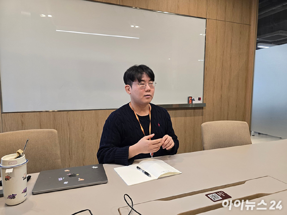 손유린 민들레마음 대표가 16일 아이뉴스24와 인터뷰를 하고 있다. [사진=김한빈 기자]
