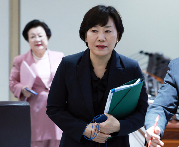 이재명 대통령이 24일 서울 용산 대통령실 청사에서 열린 국무회의를 주재하고 있다. 2025.6.24 [사진=연합뉴스]