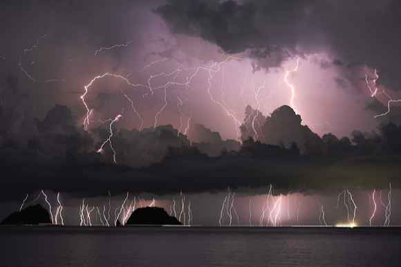 버섯구름(Mushroom-cloud). 경기도 광주시에서 신규호 씨가 찍은 작품이다. [사진=기상청]
