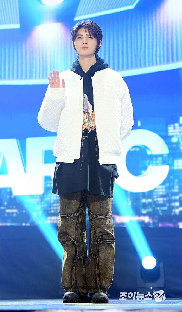 그룹 아크 도하가 18일 오후 서울 마포구 SBS프리즘타워 공개홀에서 열린 아크(ARrC) 미니 2집 'nu kidz: out the box(뉴 키즈: 아웃 더 박스)'발매 기념 미디어 쇼케이스에 참석하고 있다. [사진=정소희 기자]