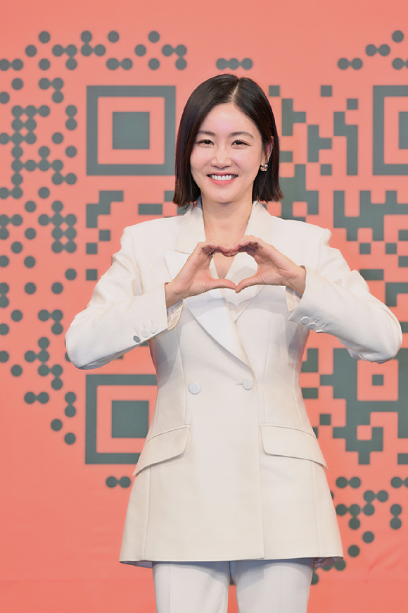 '누난 내게 여자야' 황우슬혜 "시청자모드로 녹화⋯말 놓는 연하남에 심쿵"
