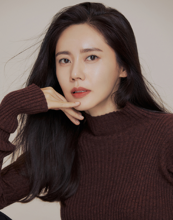 배우 추자현이 영화 '당신이 잠든 사이' 인터뷰에 앞서 포즈를 취하고 있다. [사진=BH엔터테인먼트]