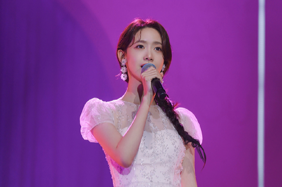 소녀시대 멤버이자 배우 임윤아가 마카오와 타이베이 'YOONA FAN MEETING TOUR : YOONITE'(윤아 팬미팅 투어 : 유나이트)에서 팬들을 만나고 있다. [사진=SM엔터테인먼트]