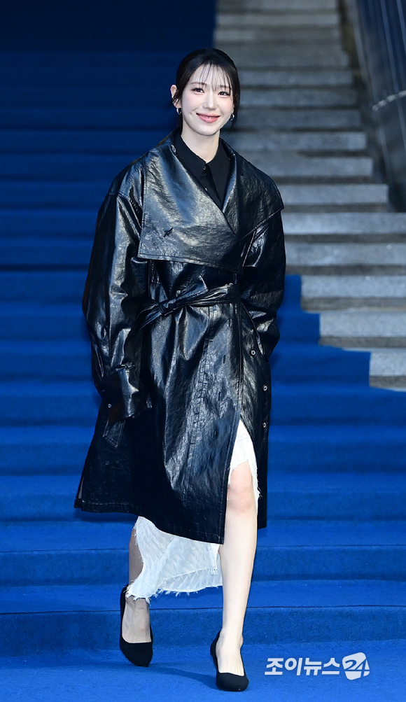 그룹 로켓펀치 수윤이 3일 오후 서울 동대문디자인플라자(DDP)에서 진행된 '2026 F/W 서울패션위크(SFW)' 오프닝 쇼 뮌 컬렉션 포토월 행사에 참석하고 있다. [사진=정소희 기자]