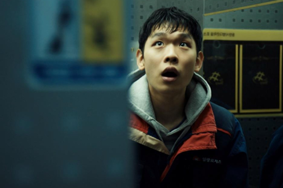 영화 후광이 도쿄국제영화제 '아시아의 미래' 부분에서 최우수 작품상을 수상하는 영예를 안았다. 사진은 영화 후광의 노영완 감독. [사진=2025 TIFF]