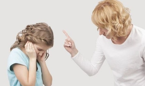 10살 딸에게 집안일을 맡긴 것을 두고 고민에 빠진 워킹맘의 사연이 알려졌다. 사진은 본 기사 내용과 무관. [사진=조은수 기자]