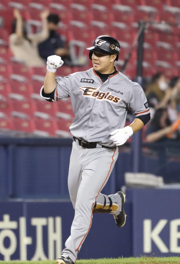 한화 이글스 김인환은 22일 열린 키움 히어로즈와 원정 경기에서 시즌 3호 솔로홈런을 쏘아올렸다. [사진=뉴시스]