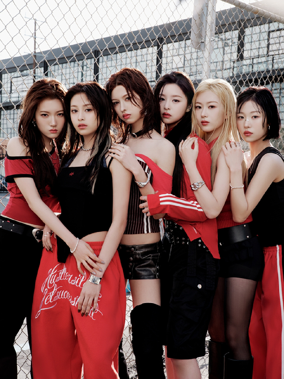 앳하트 단체 이미지. [사진=타이탄콘텐츠]