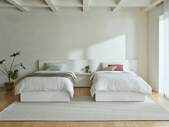 한샘은 미니멀 디자인의 침대 '모노'를 출시했다. [사진=한샘]