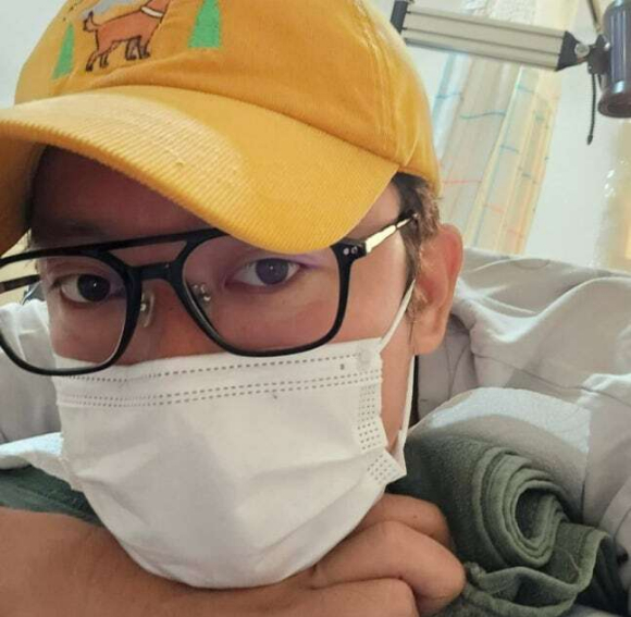 김대호, 안타까운 근황...병원서 포착→목발 짚은 모습까지