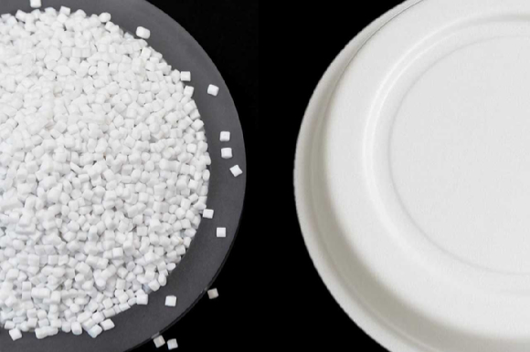 롯데케미칼 접착성 소재(왼쪽) 및 식품 포장용기(오른쪽) [사진=롯데케미칼]
