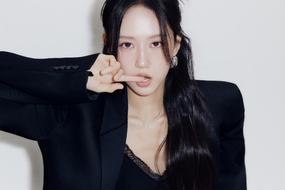 서리 프로필 사진 [사진=어비스컴퍼니]