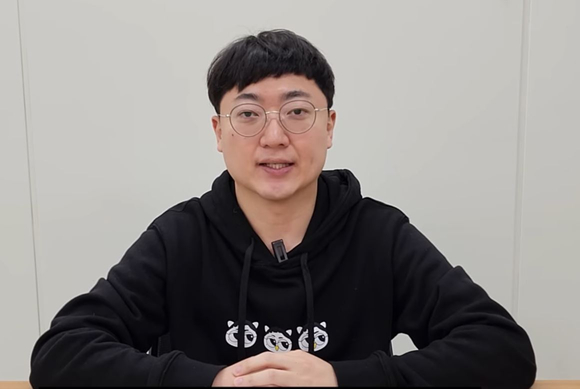 '충주맨' 김선태 주무관이 사직서를 제출하며 9년 만에 공직 사회를 떠난다. 사진은 김 주무관. [사진=충주시 유튜브]